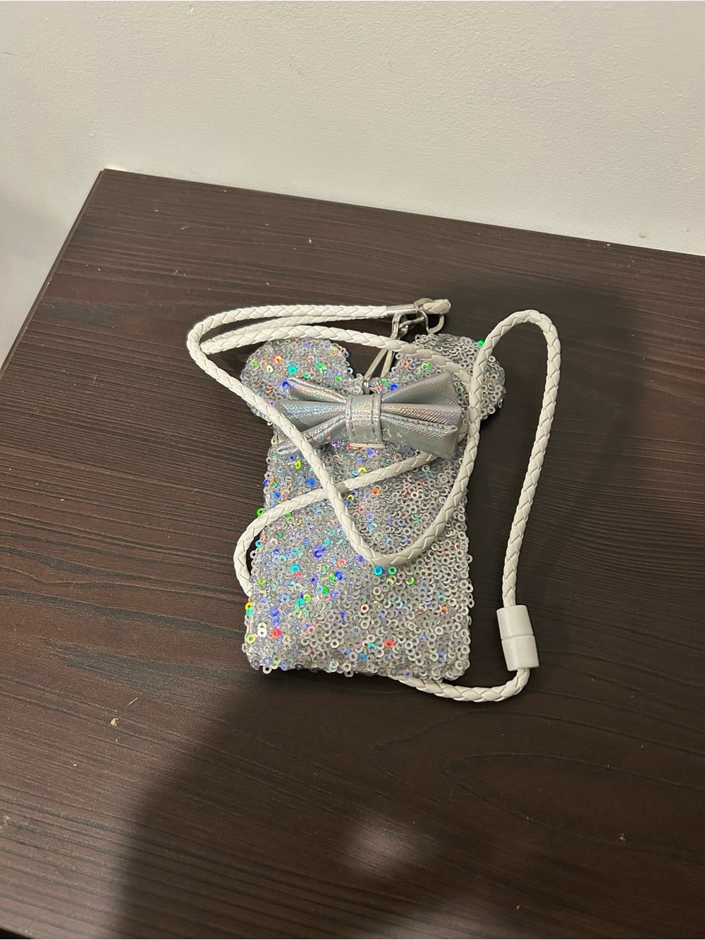 Loungefly lanyard Silver Sequin Bow card holder